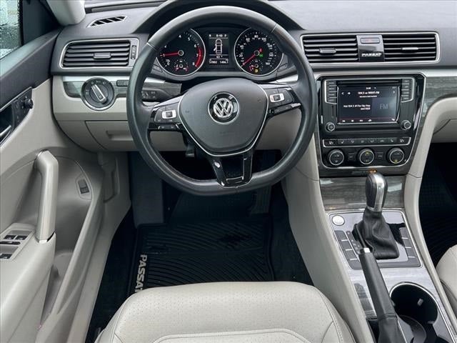 2018 Volkswagen Passat 2.0T SE